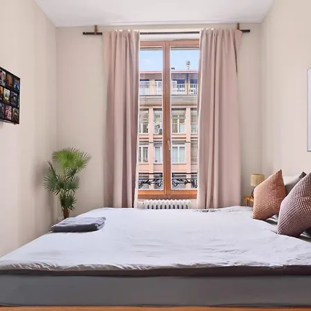 Bistro Walk Apartment *