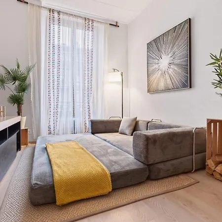 Bistro Walk Apartment