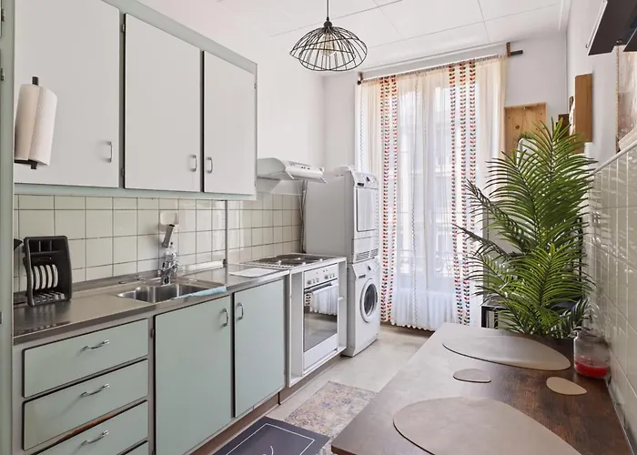 Apartment Bistro Walk