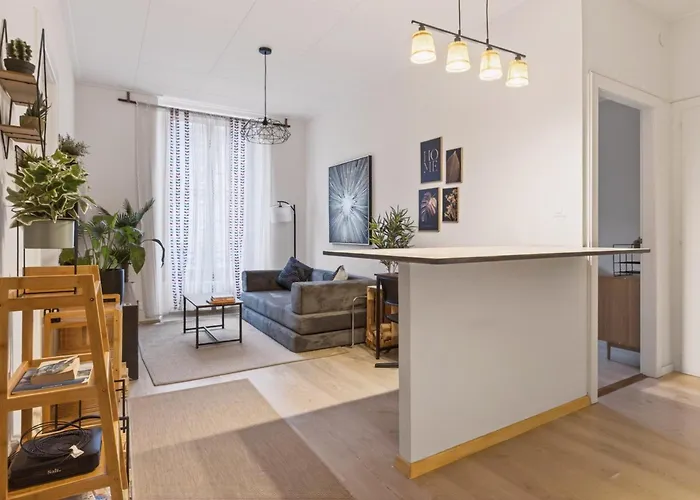 Bistro Walk Apartment *